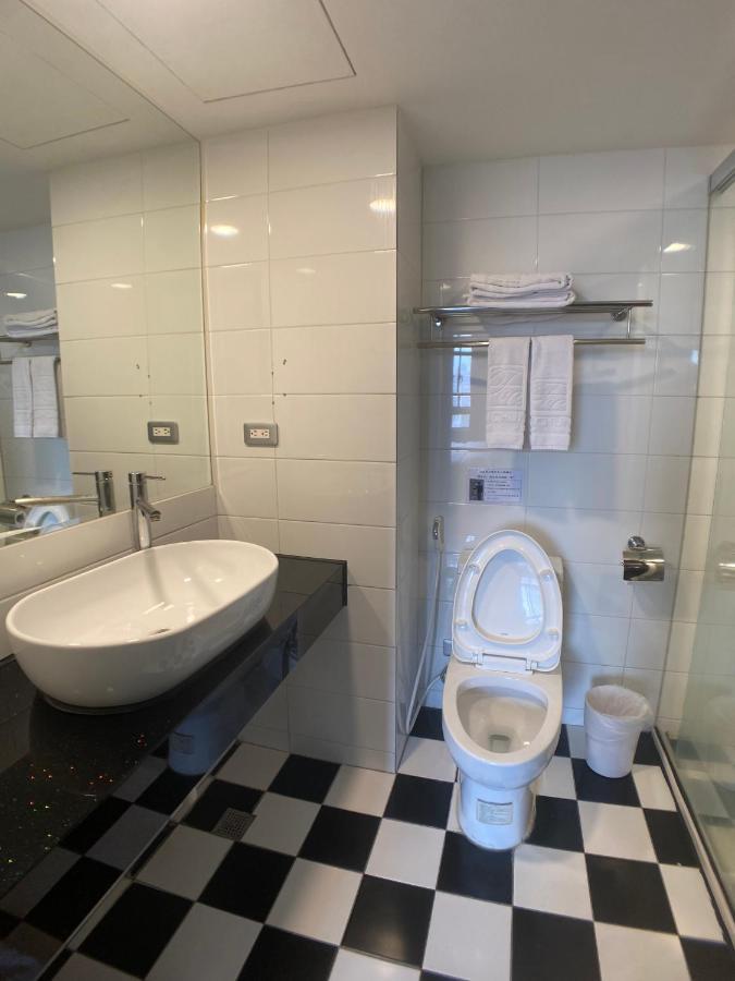 Bonjour Hotel Ταϊχούνγκ Εξωτερικό φωτογραφία